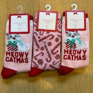 (NWT) 3 Pairs of Women's Charter Club candy cane/ cat Winter Crew Socks 9-11